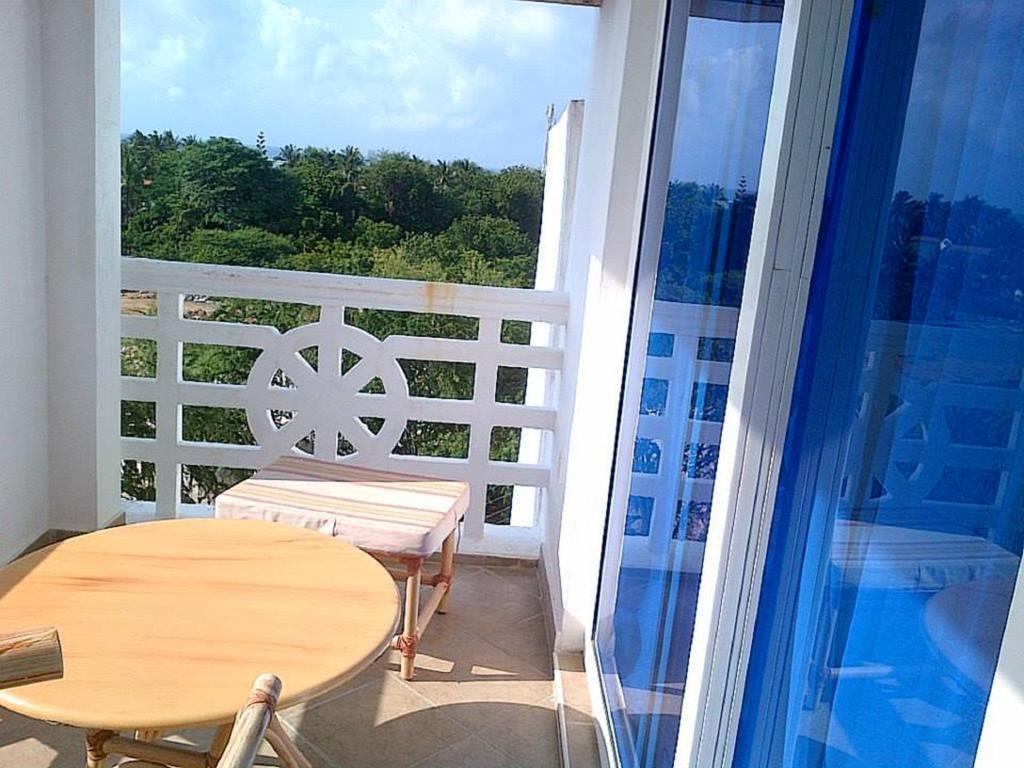 Sunrise Apartment Resort & Spa Момбаса Экстерьер фото